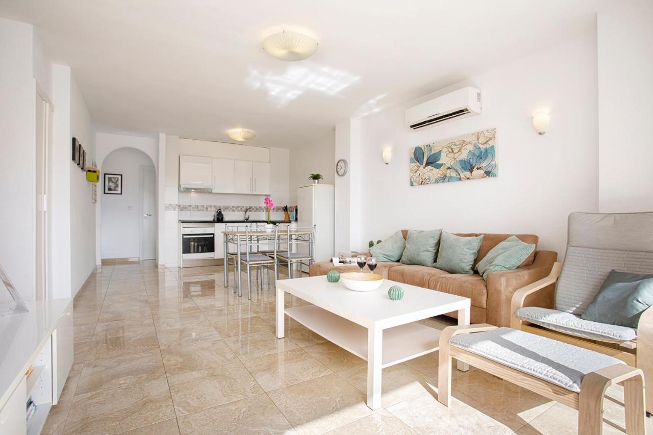 Ático frente al mar - Vistas, piscina, terrazas, parking! Benalmádena Exterior foto
